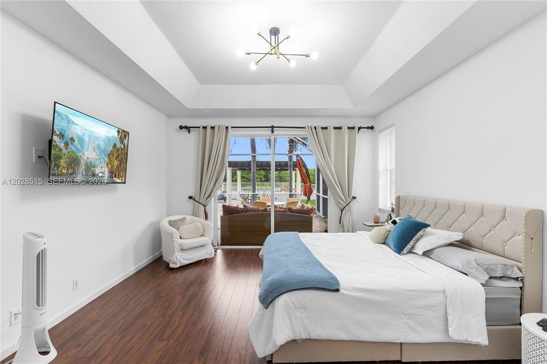 Active With Contract: $7,800 (4 beds, 2 baths, 2587 Square Feet)
