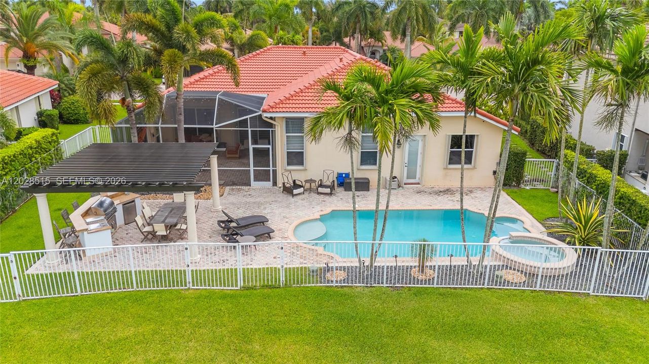Active With Contract: $7,800 (4 beds, 2 baths, 2587 Square Feet)