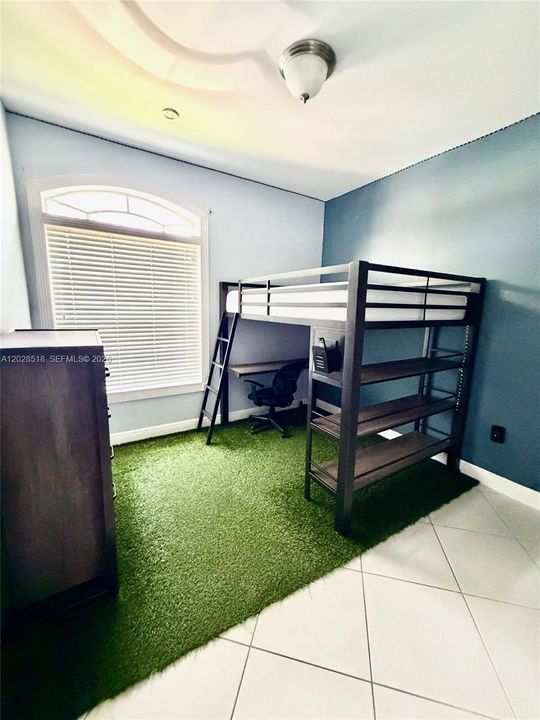 В аренду: $7,900 (4 спален, 2 ванн, 2529 Квадратных фут)