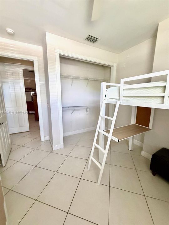В аренду: $7,900 (4 спален, 2 ванн, 2529 Квадратных фут)