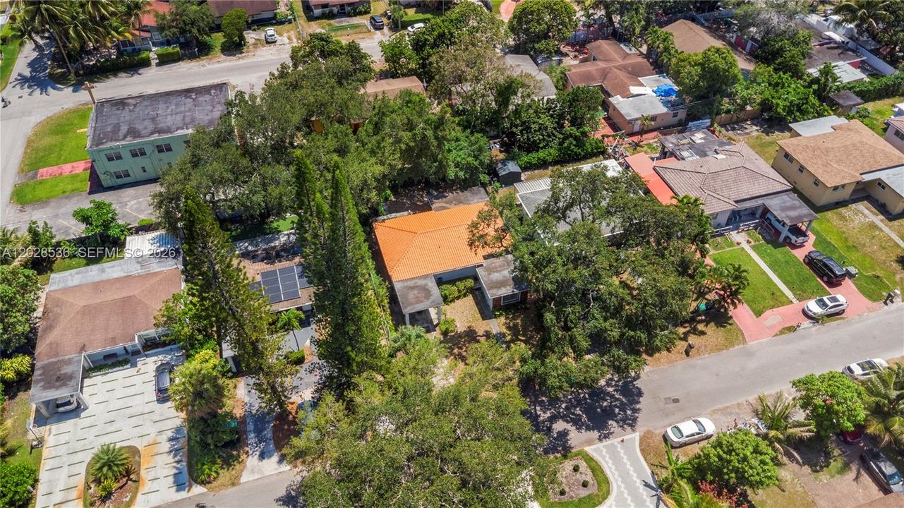 Недавно продано: $435,000 (3 спален, 2 ванн, 1469 Квадратных фут)