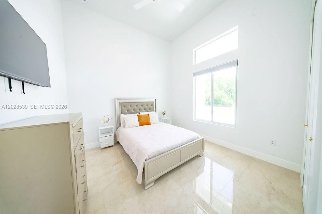 For Sale: $850,000 (4 beds, 3 baths, 2324 Square Feet)