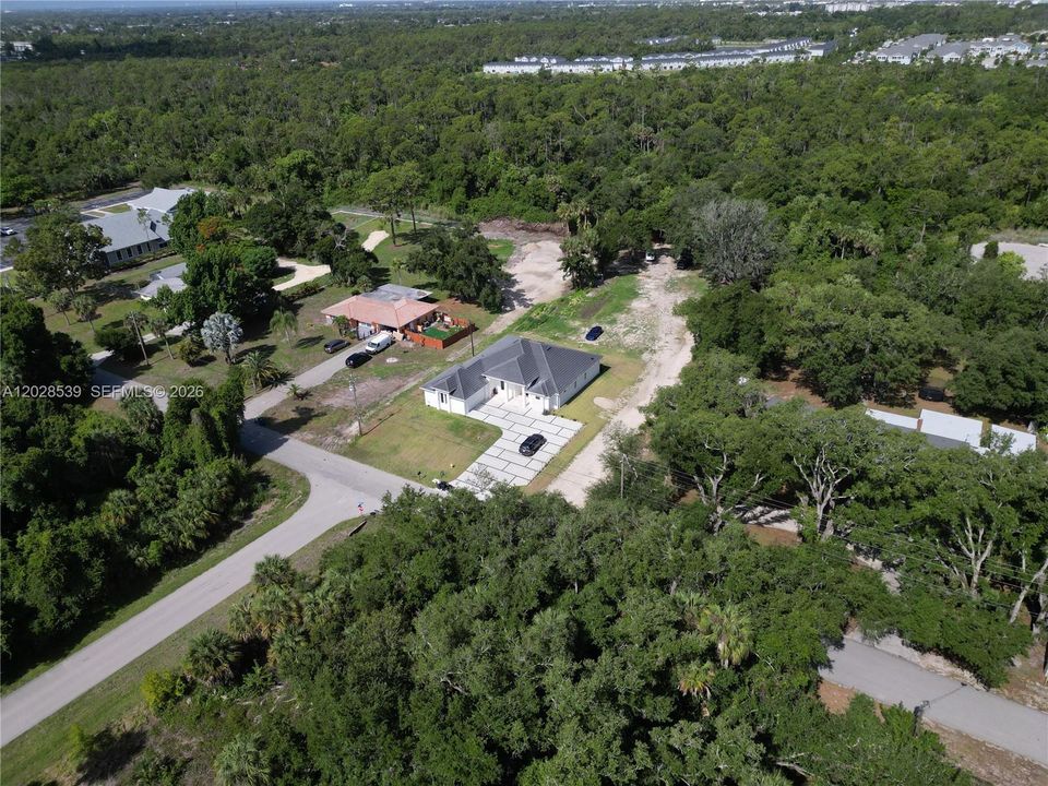 For Sale: $850,000 (4 beds, 3 baths, 2324 Square Feet)