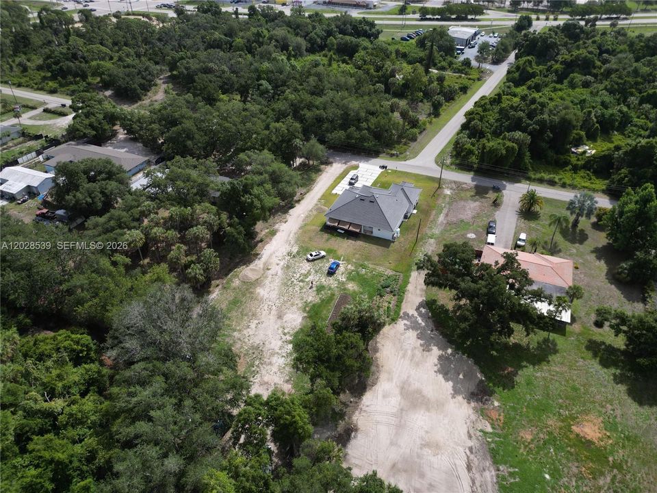 For Sale: $850,000 (4 beds, 3 baths, 2324 Square Feet)
