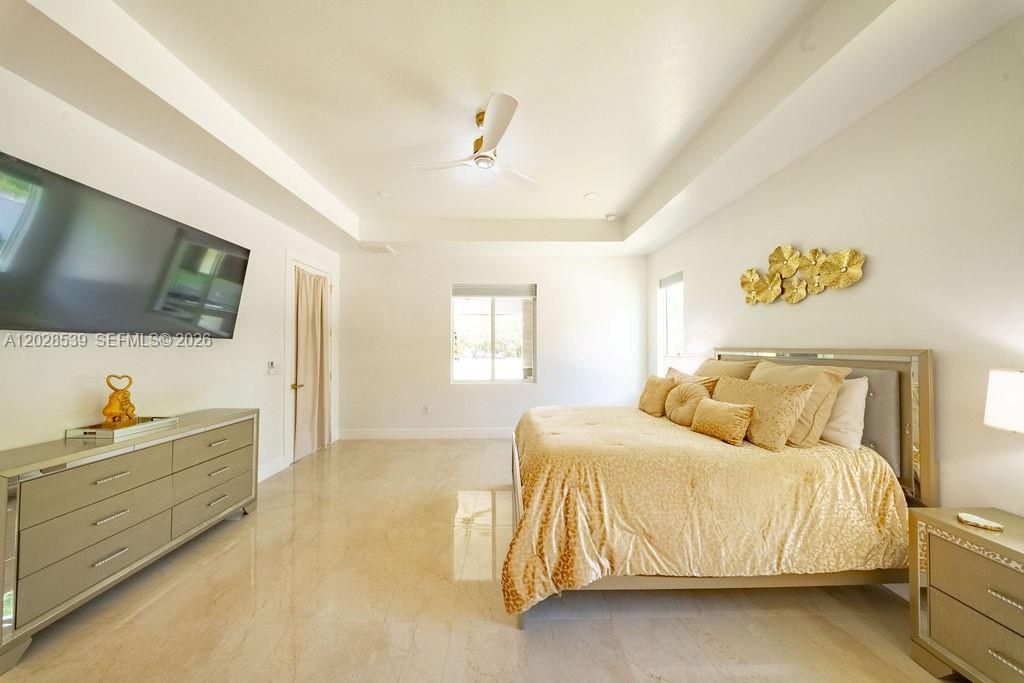 For Sale: $850,000 (4 beds, 3 baths, 2324 Square Feet)