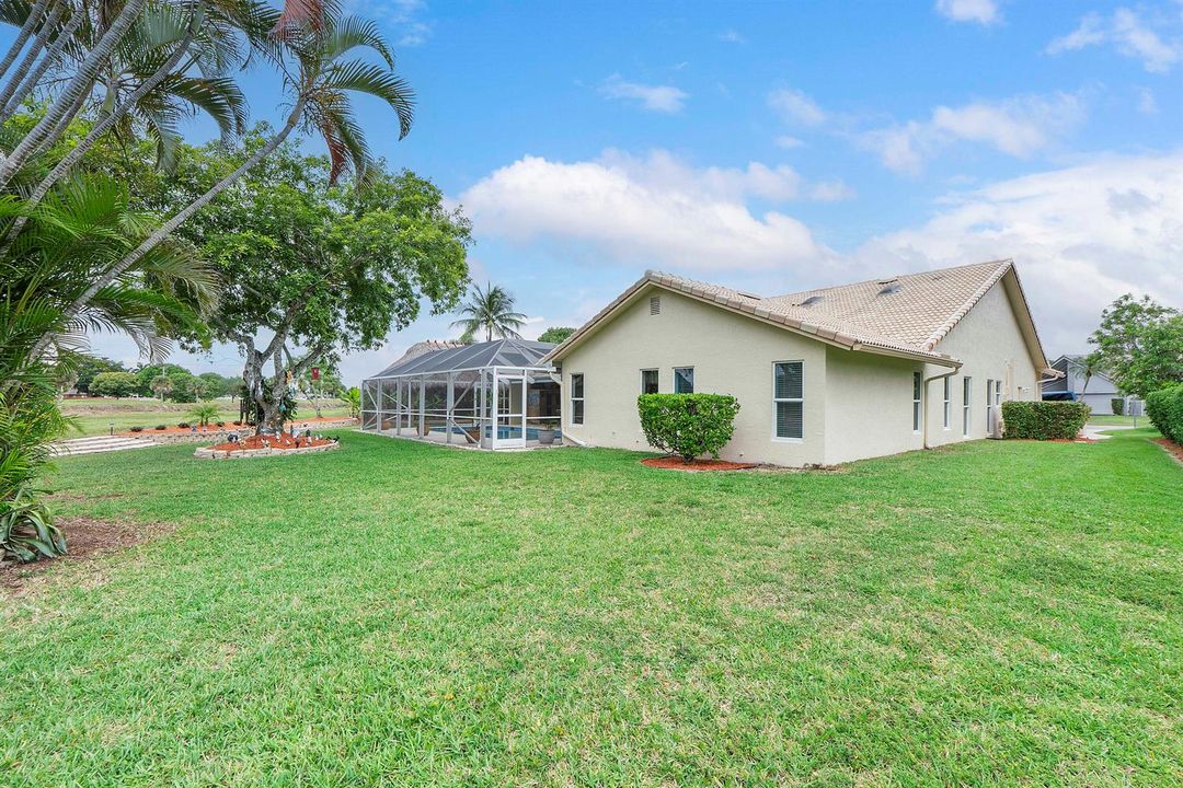 11240 SW 1st St_015