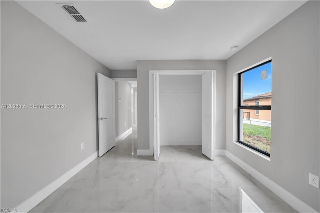 For Sale: $355,000 (3 beds, 2 baths, 1629 Square Feet)
