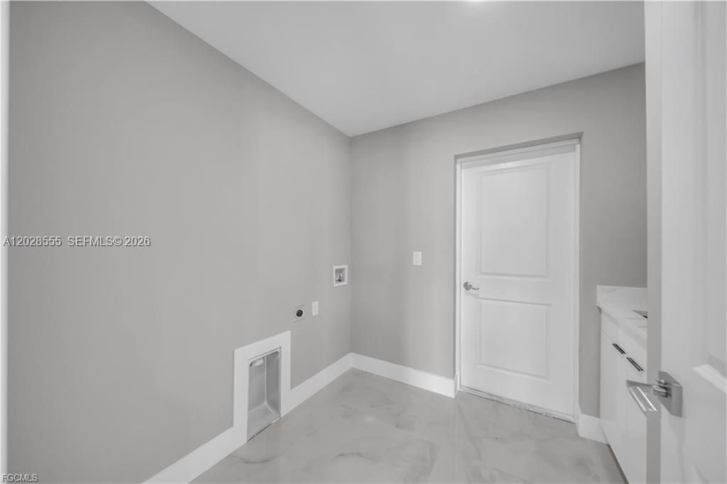 For Sale: $355,000 (3 beds, 2 baths, 1629 Square Feet)