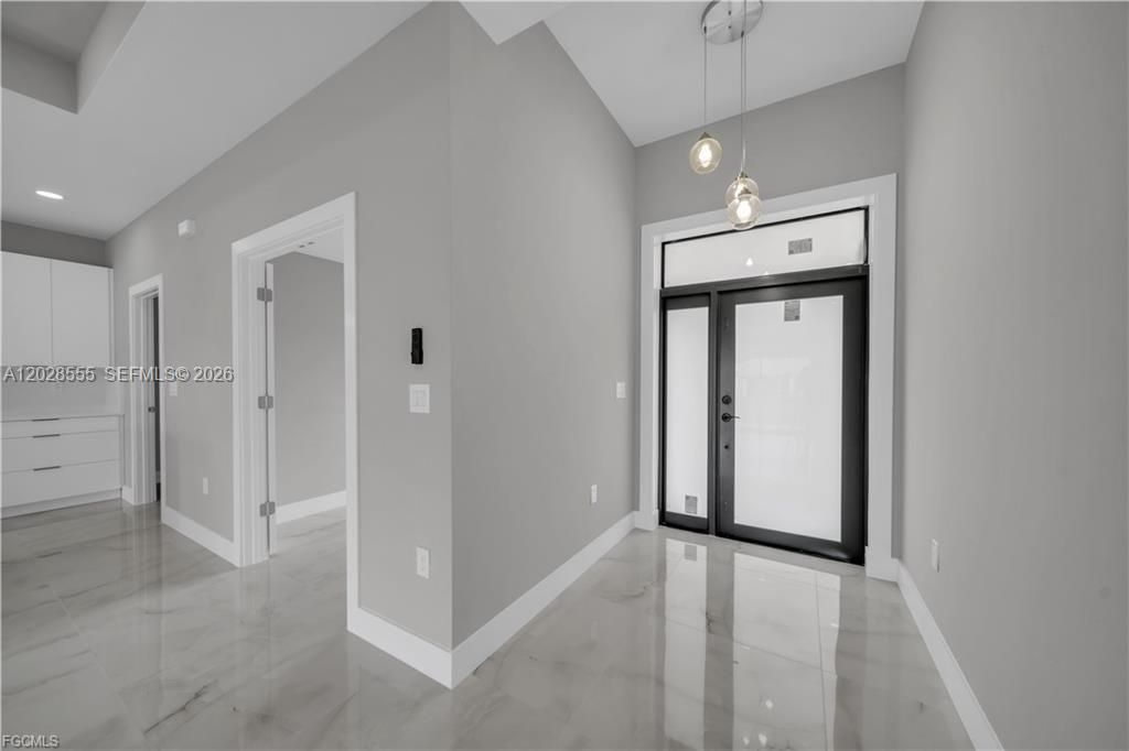 For Sale: $355,000 (3 beds, 2 baths, 1629 Square Feet)
