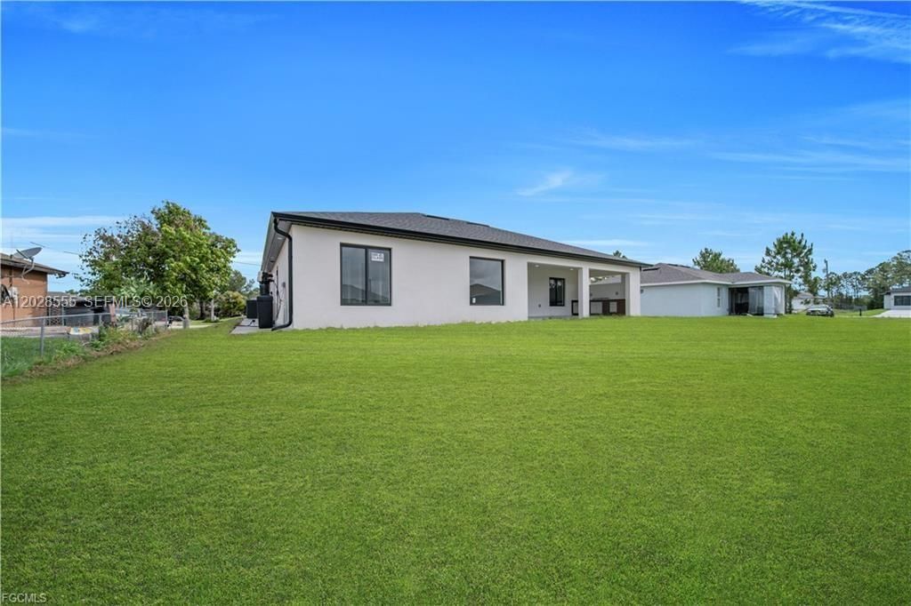 For Sale: $355,000 (3 beds, 2 baths, 1629 Square Feet)
