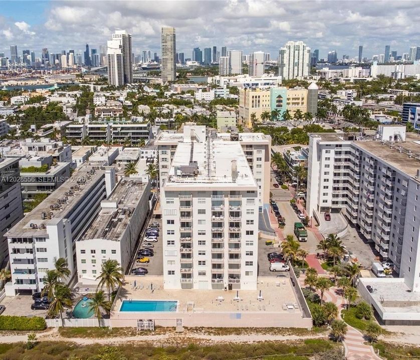 En Venta: $449,000 (1 camas, 1 baños, 659 Pies cuadrados)