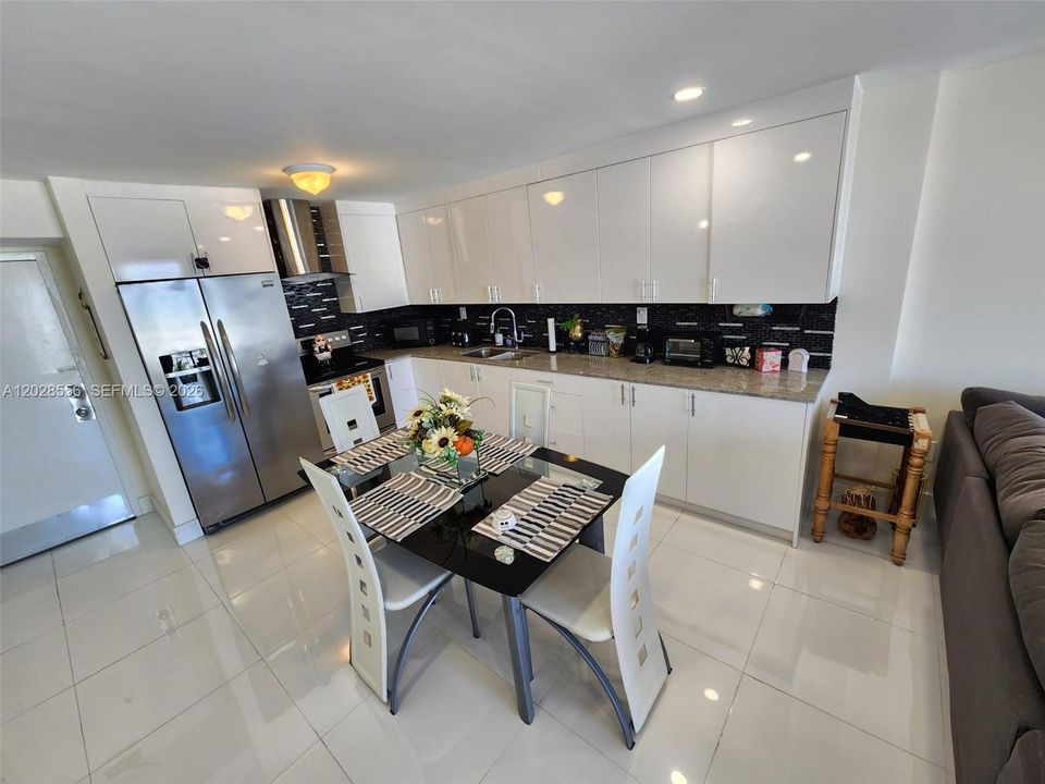 En Venta: $449,000 (1 camas, 1 baños, 659 Pies cuadrados)