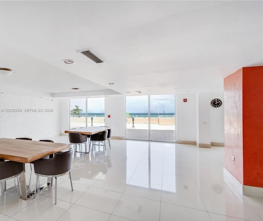 En Venta: $449,000 (1 camas, 1 baños, 659 Pies cuadrados)