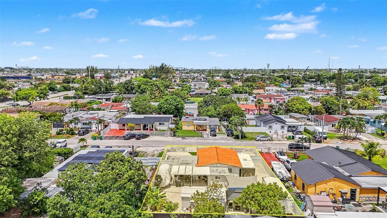 For Sale: $598,500 (3 beds, 1 baths, 1038 Square Feet)