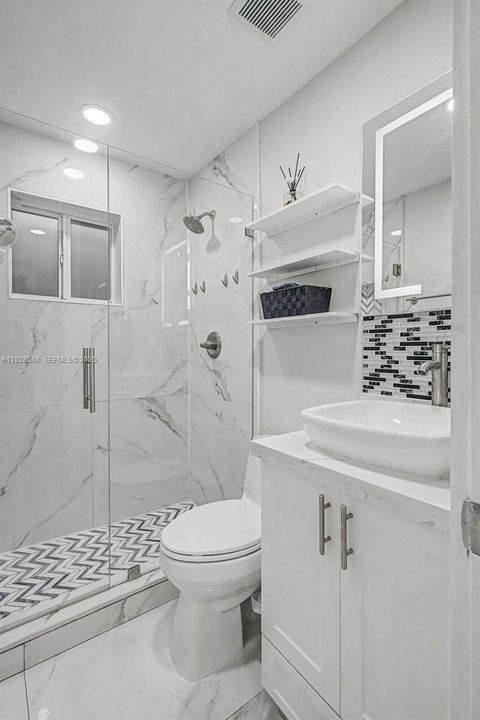 For Sale: $598,500 (3 beds, 1 baths, 1038 Square Feet)