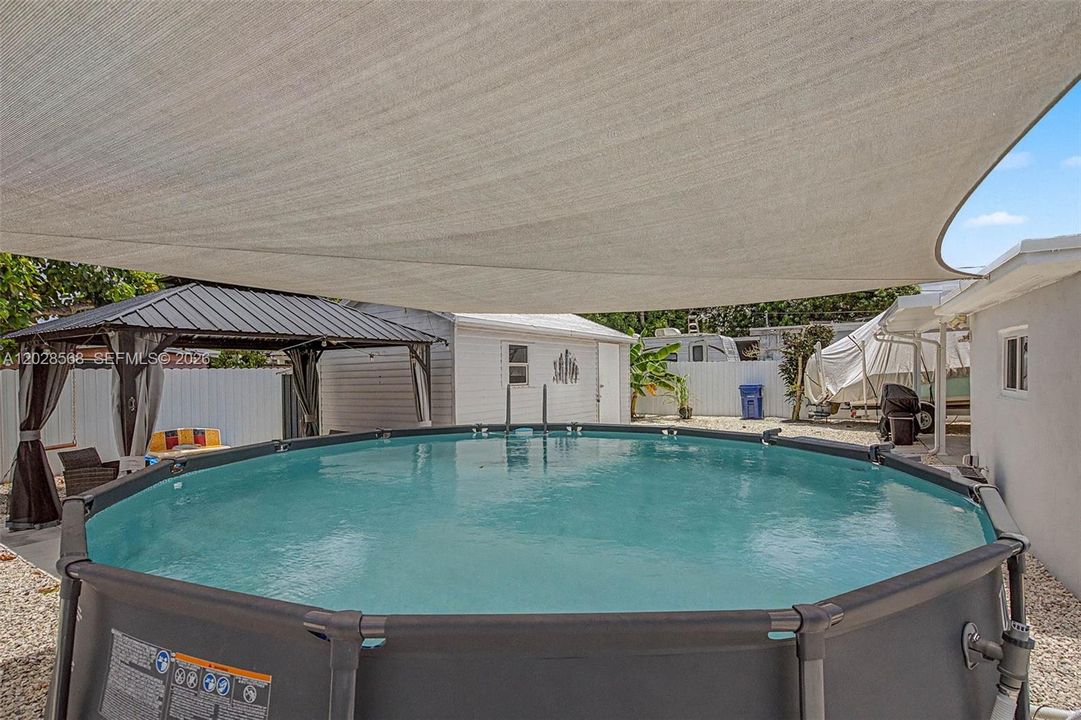 For Sale: $598,500 (3 beds, 1 baths, 1038 Square Feet)