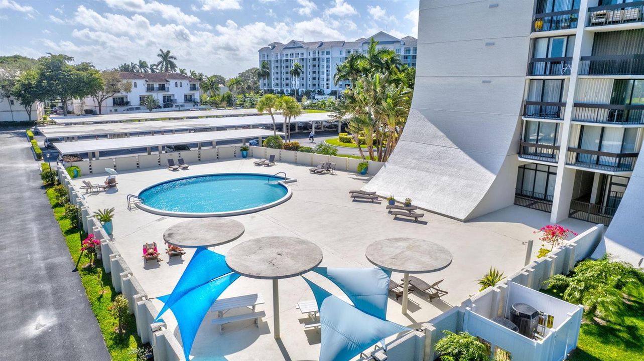 POOL AND BARBECUE AREA