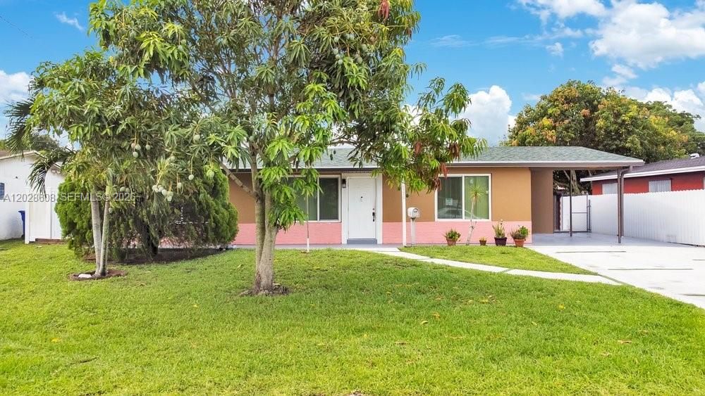 For Sale: $525,000 (3 beds, 2 baths, 1534 Square Feet)