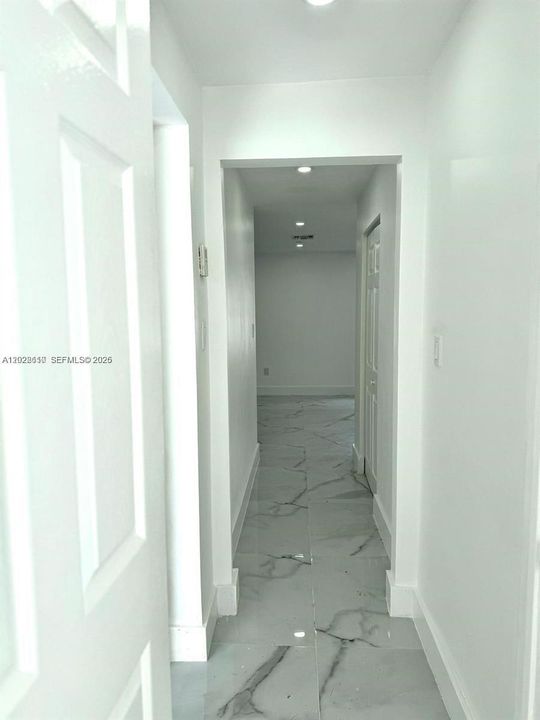 For Sale: $680,000 (5 beds, 2 baths, 1515 Square Feet)