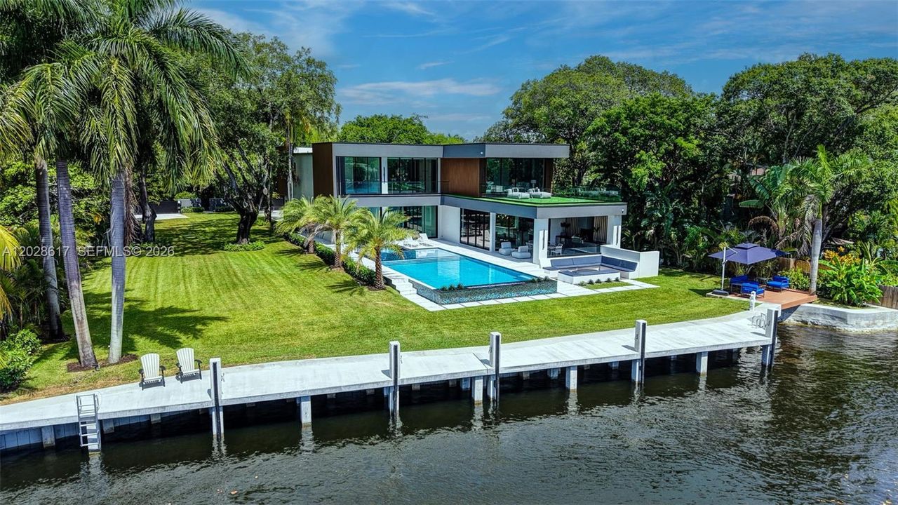 На продажу: $13,995,000 (6 спален, 6 ванн, 6658 Квадратных фут)