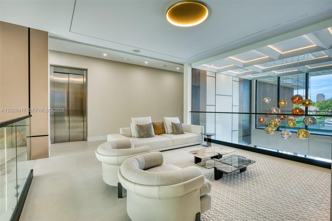 For Sale: $13,995,000 (6 beds, 6 baths, 6658 Square Feet)