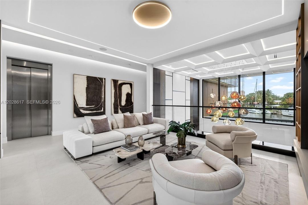 FAMILY/LOFT