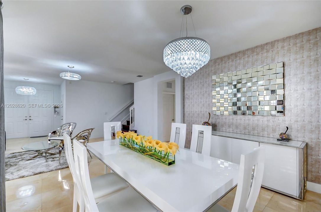 На продажу: $1,399,000 (5 спален, 5 ванн, 3160 Квадратных фут)