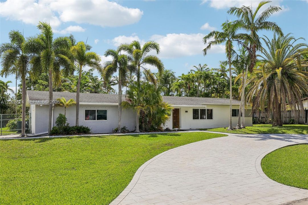 Active With Contract: $945,000 (3 beds, 2 baths, 0 Square Feet)