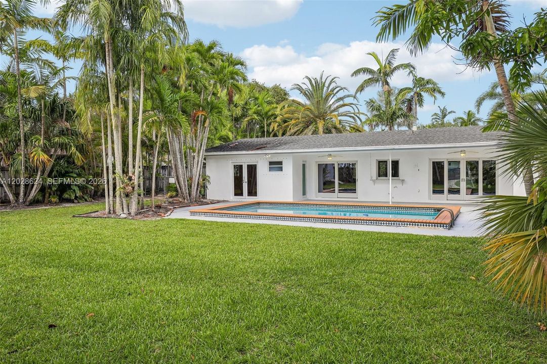 Active With Contract: $945,000 (3 beds, 2 baths, 0 Square Feet)
