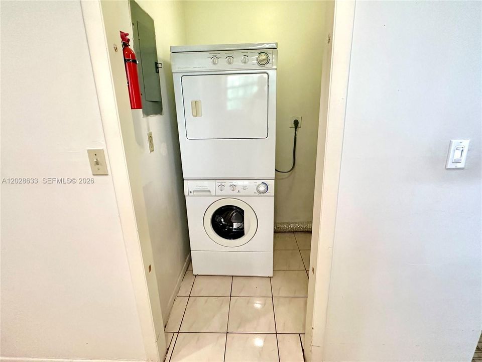 Vendido Recientemente: $425,000 (2 camas, 2 baños, 1130 Pies cuadrados)