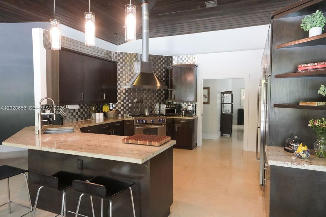 Active With Contract: $1,950,000 (5 beds, 5 baths, 4040 Square Feet)