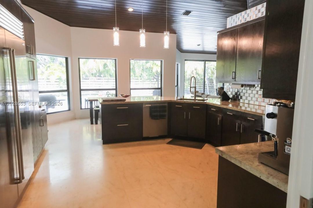 Active With Contract: $1,950,000 (5 beds, 5 baths, 4040 Square Feet)