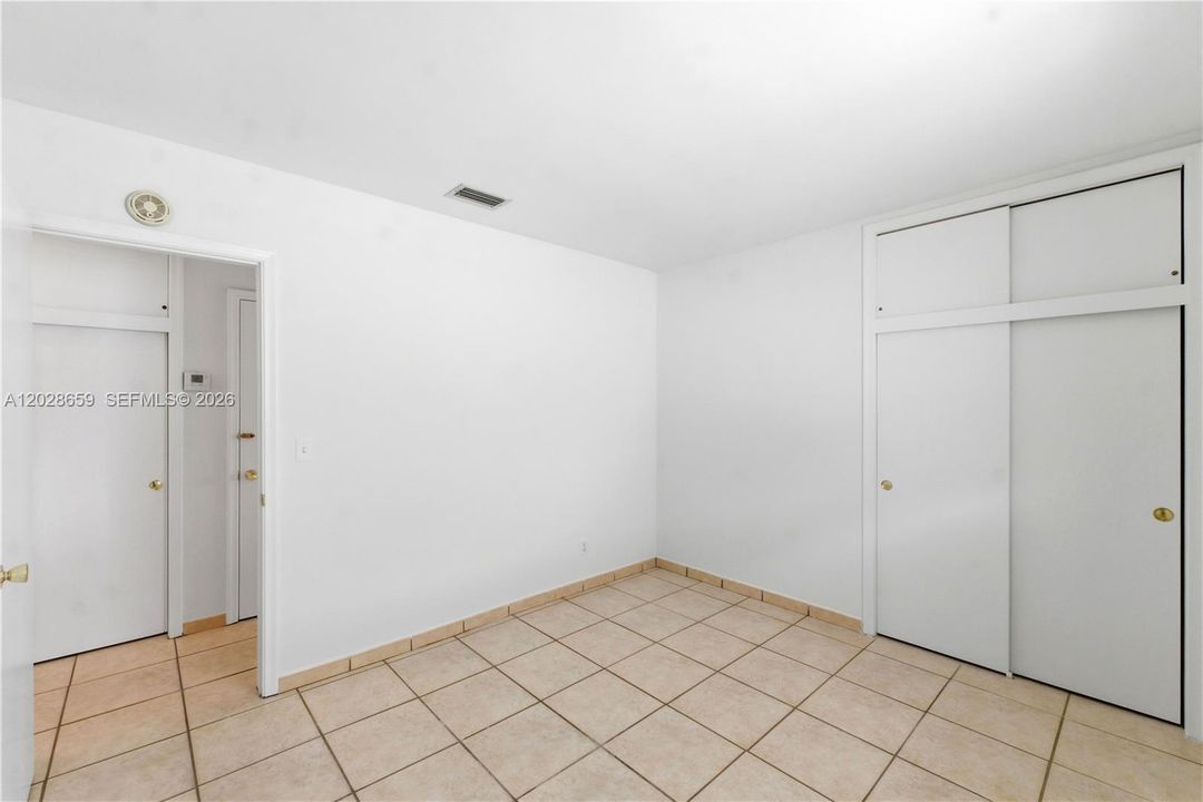 For Sale: $575,000 (3 beds, 2 baths, 1687 Square Feet)