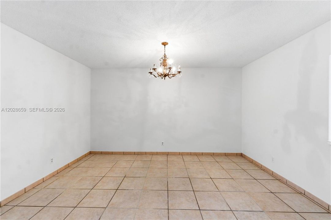 For Sale: $575,000 (3 beds, 2 baths, 1687 Square Feet)