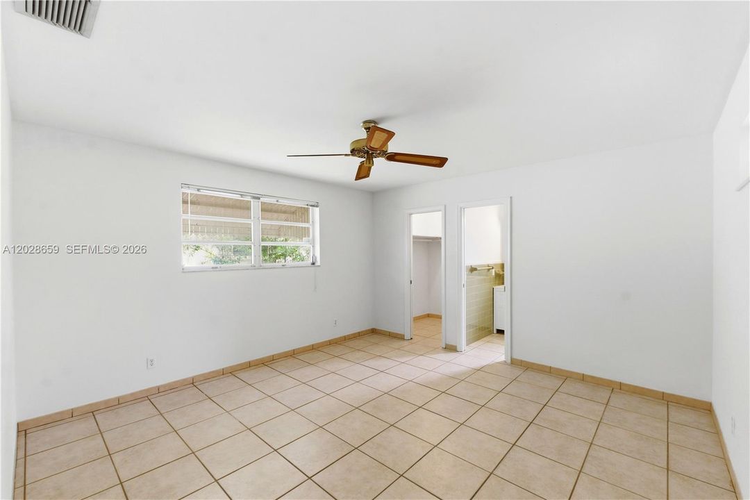 For Sale: $575,000 (3 beds, 2 baths, 1687 Square Feet)