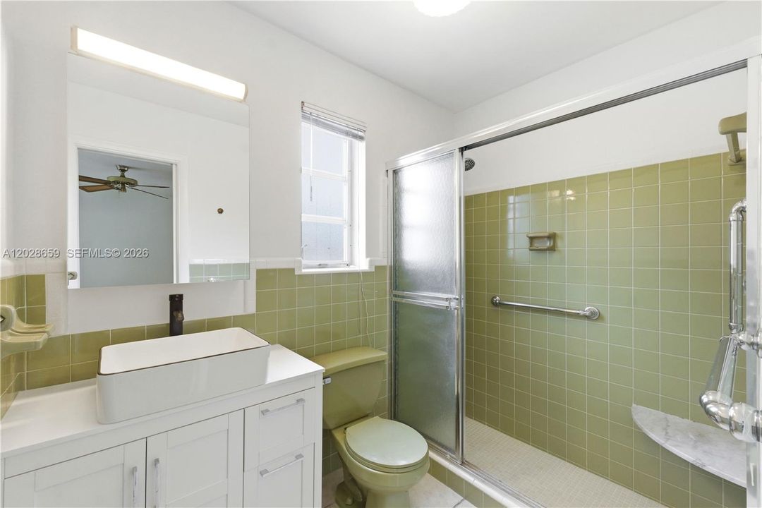 For Sale: $575,000 (3 beds, 2 baths, 1687 Square Feet)