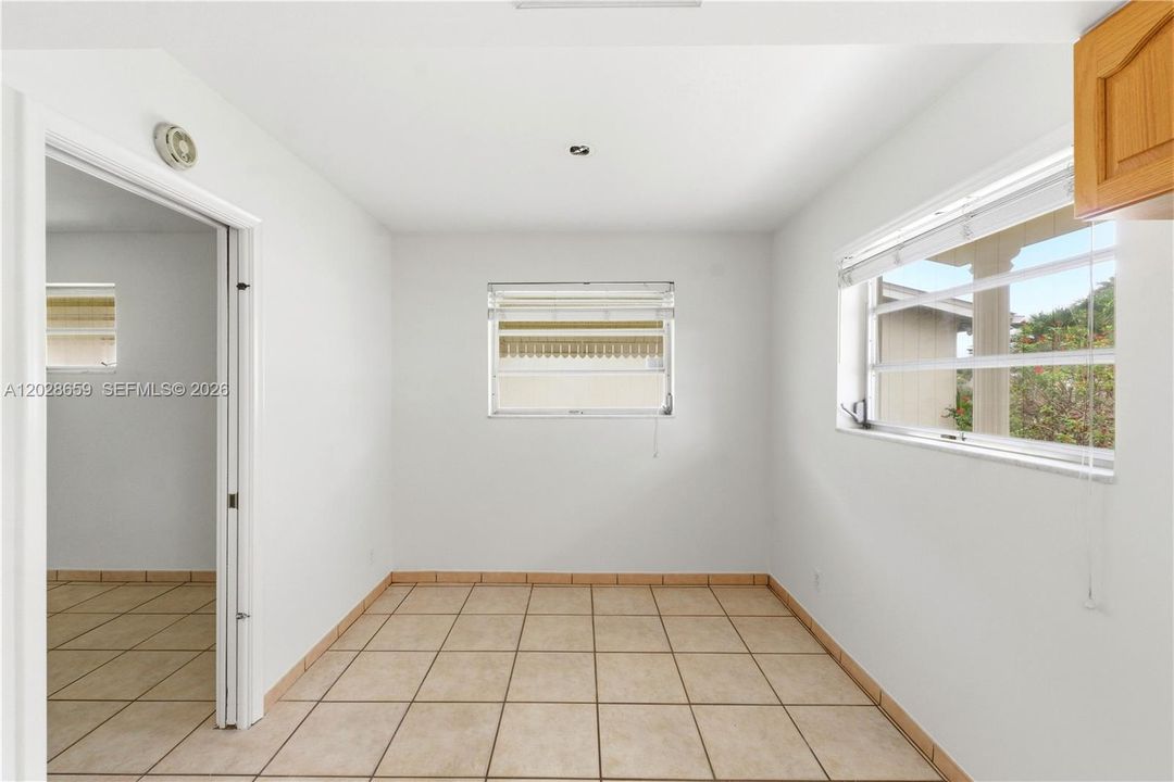 For Sale: $575,000 (3 beds, 2 baths, 1687 Square Feet)