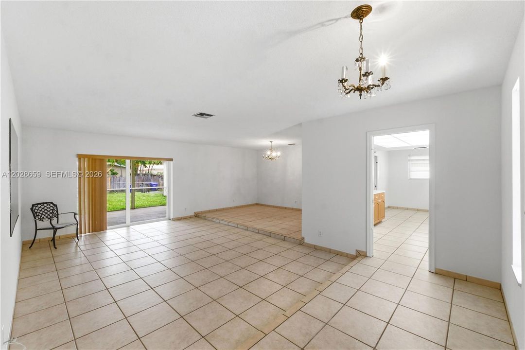 For Sale: $575,000 (3 beds, 2 baths, 1687 Square Feet)