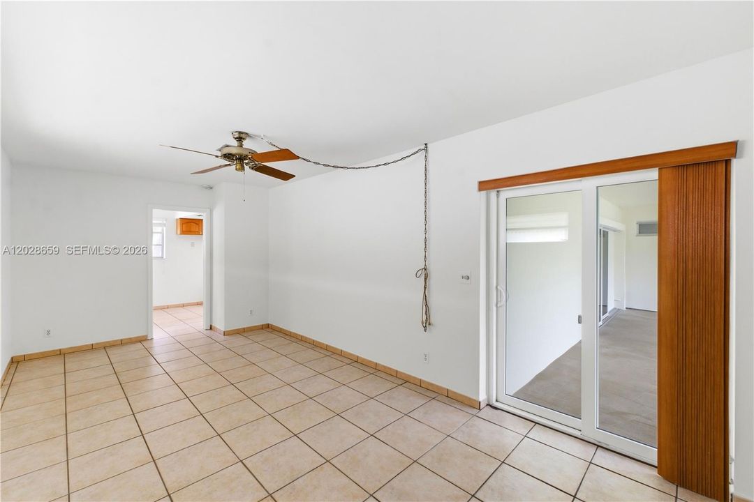 For Sale: $575,000 (3 beds, 2 baths, 1687 Square Feet)