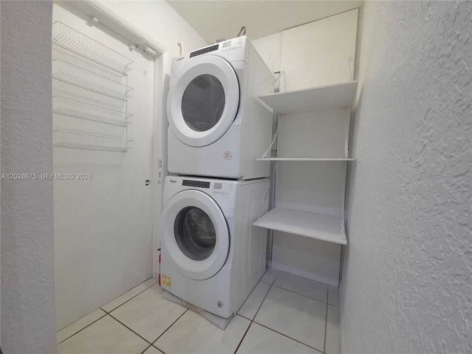 En Venta: $490,000 (3 camas, 2 baños, 1150 Pies cuadrados)