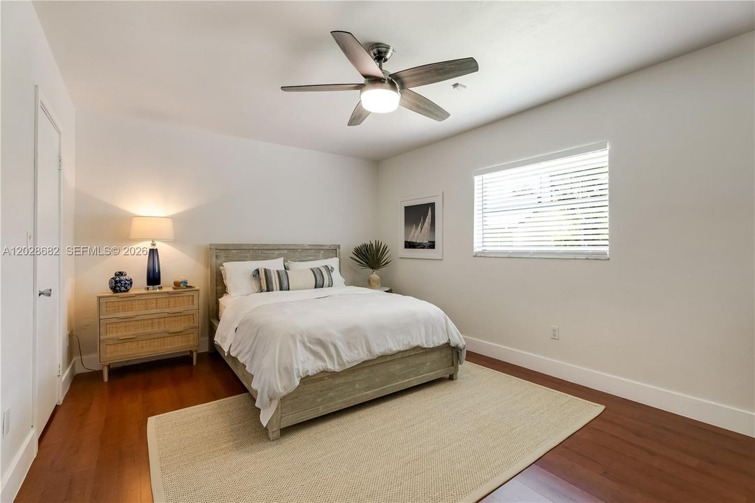 For Sale: $1,995,000 (5 beds, 3 baths, 3678 Square Feet)