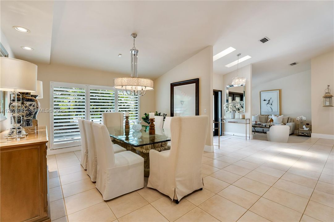 For Sale: $1,995,000 (5 beds, 3 baths, 3678 Square Feet)