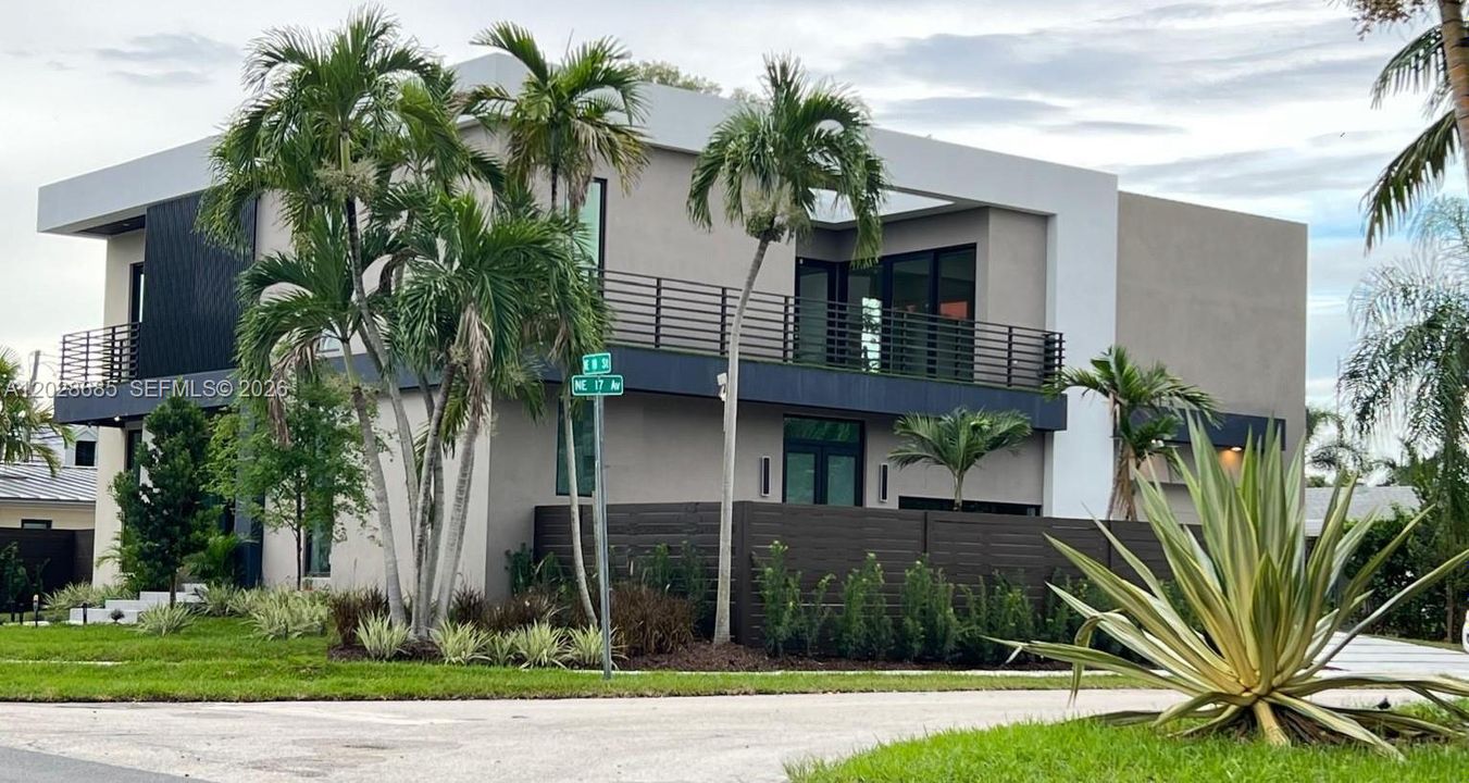 For Sale: $2,255,000 (5 beds, 4 baths, 0 Square Feet)