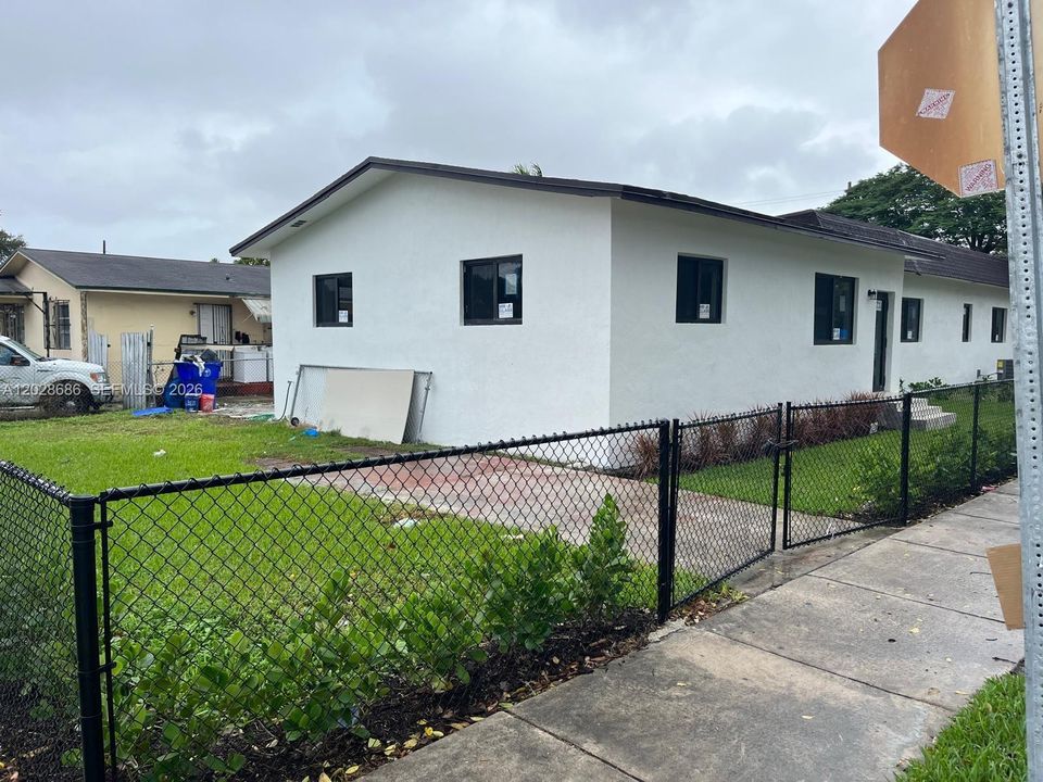Activo con contrato: $819,000 (0 camas, 0 baños, 2636 Pies cuadrados)