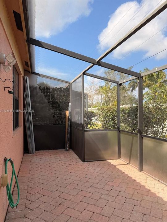 For Sale: $340,000 (3 beds, 2 baths, 1268 Square Feet)