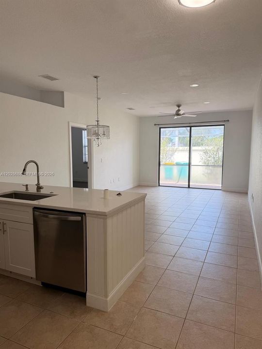For Sale: $340,000 (3 beds, 2 baths, 1268 Square Feet)