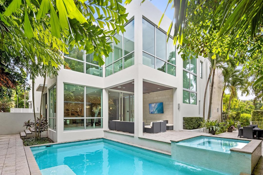 Pool 1