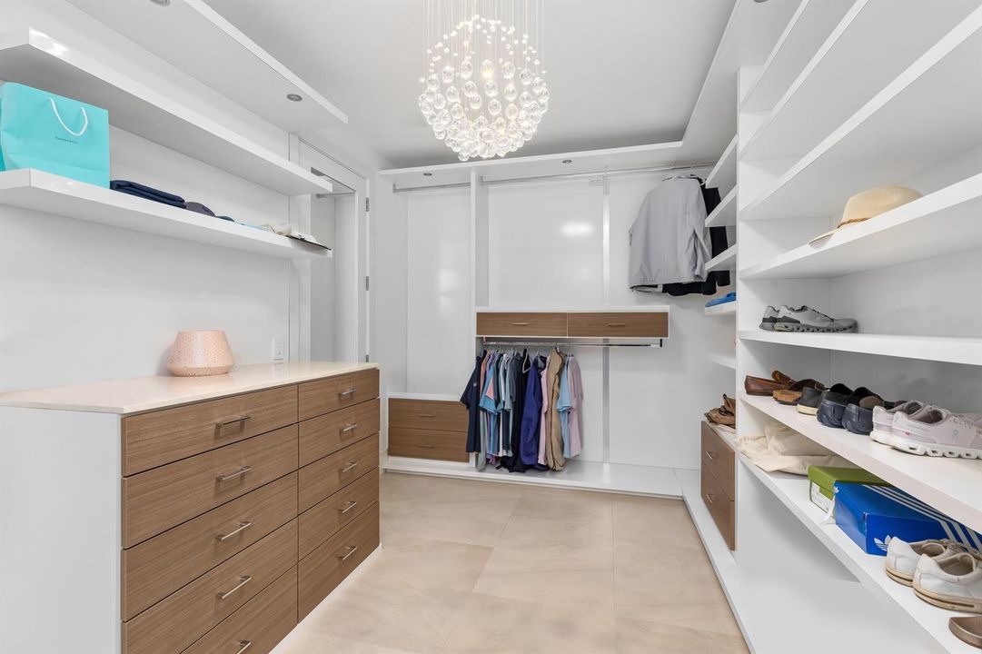 Master Closet 1