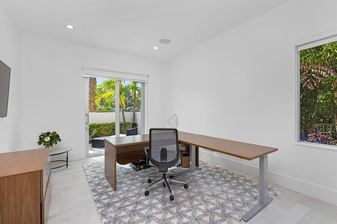 Office 1
