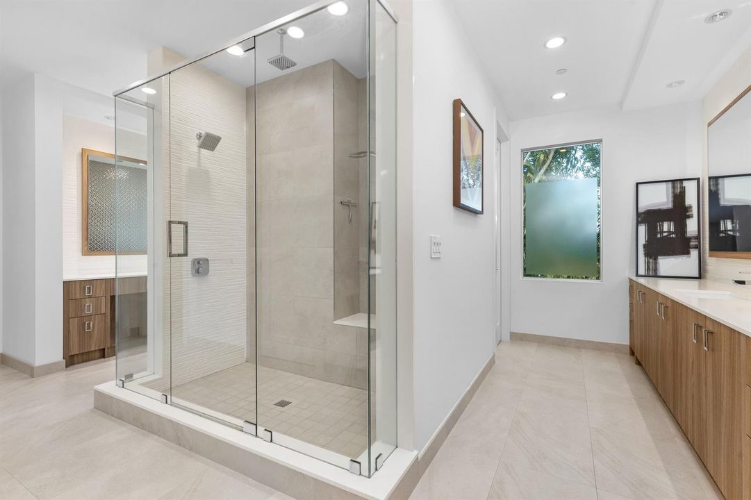 Master Bath 6